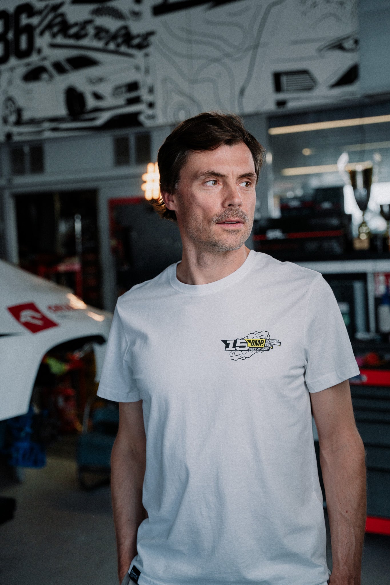T-SHIRT BIAŁY DMP 2025